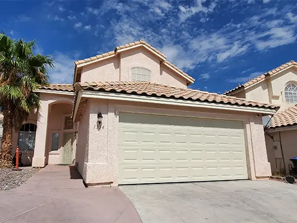 Traditional Raised Panel Garage Door